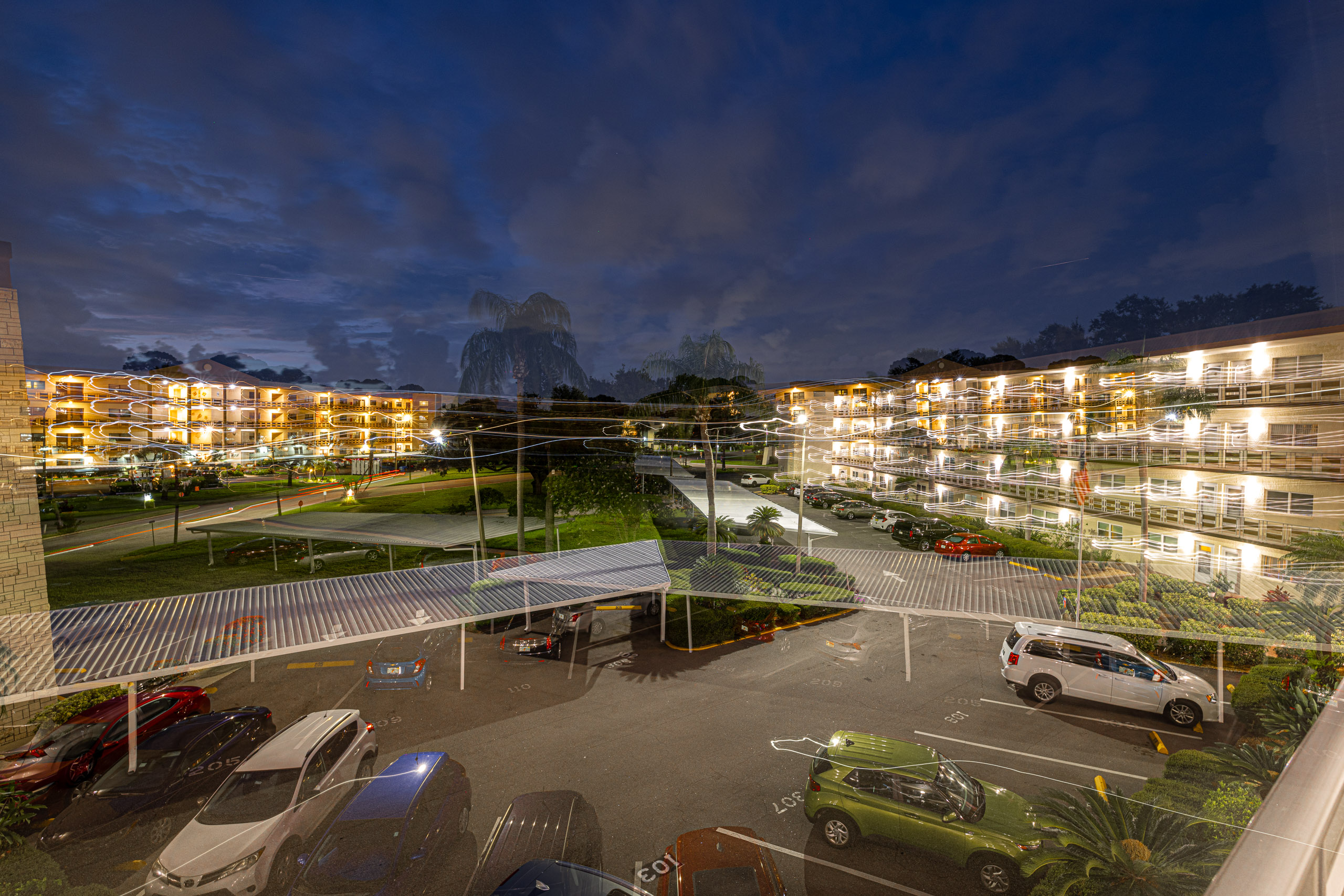 20230717210338 R5D 6915